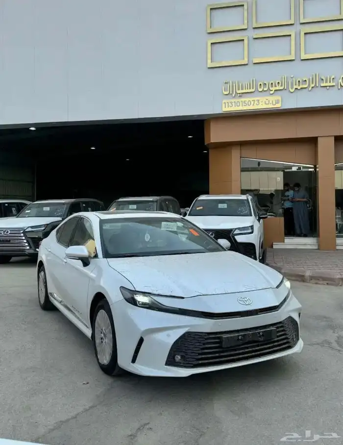 تويوتا كامري LE بنزين 2025 لؤلؤي 0
