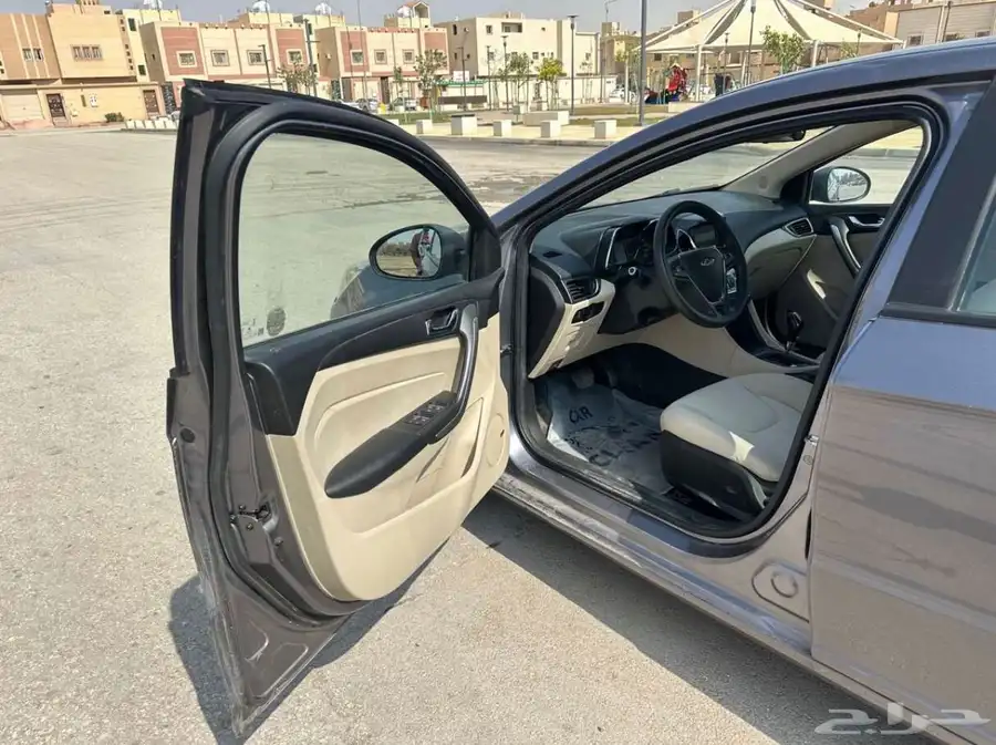 للبيع شيري اريزو 5 مديل 2023 خربان فيها القير يحتاج تغير 8