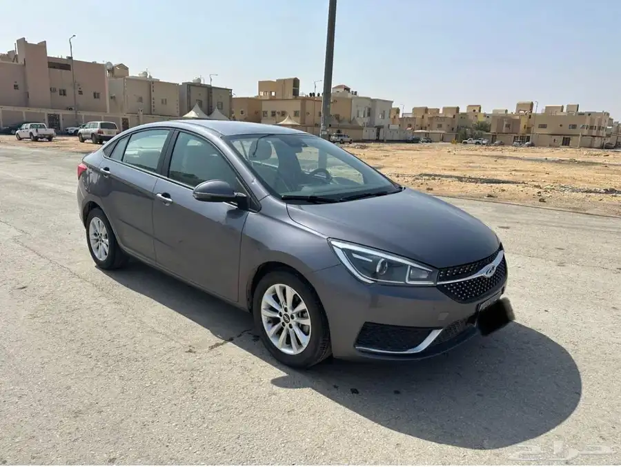 للبيع شيري اريزو 5 مديل 2023 خربان فيها القير يحتاج تغير 1