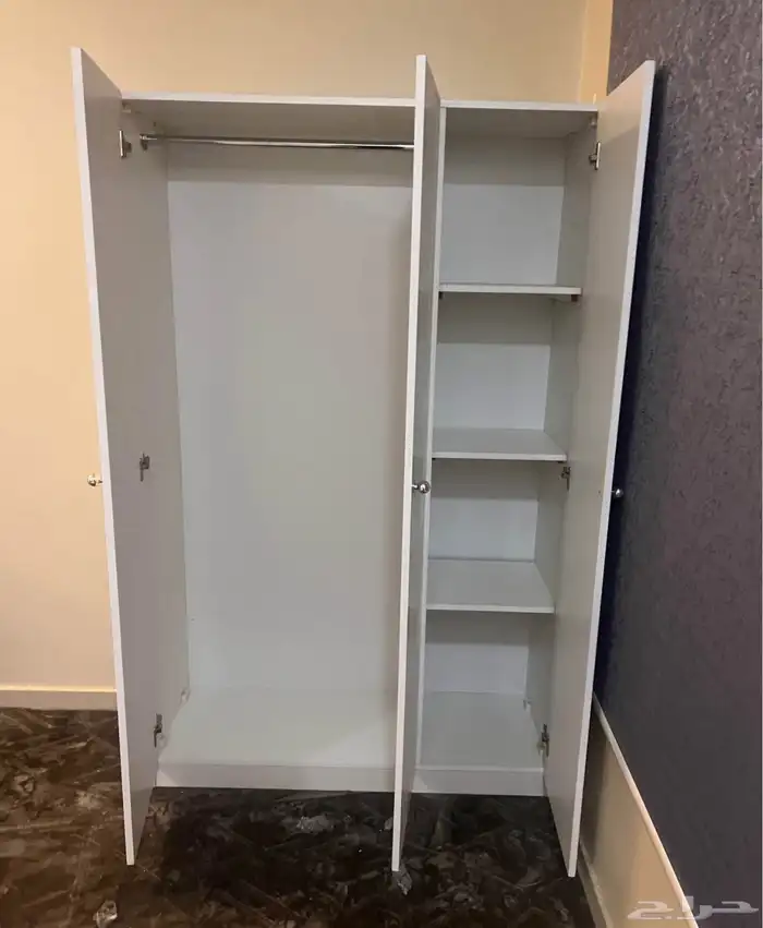 سرير  مراتب  دواليب  تسريحات و أثاث غرفة نوم كامل 7