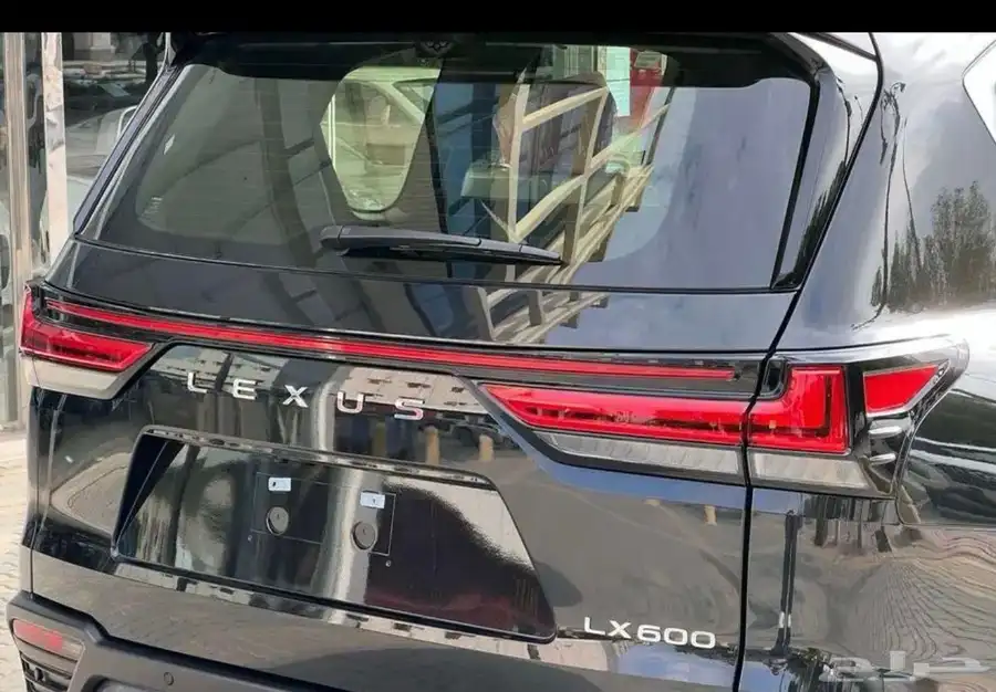 لكزس 2025LX600 3