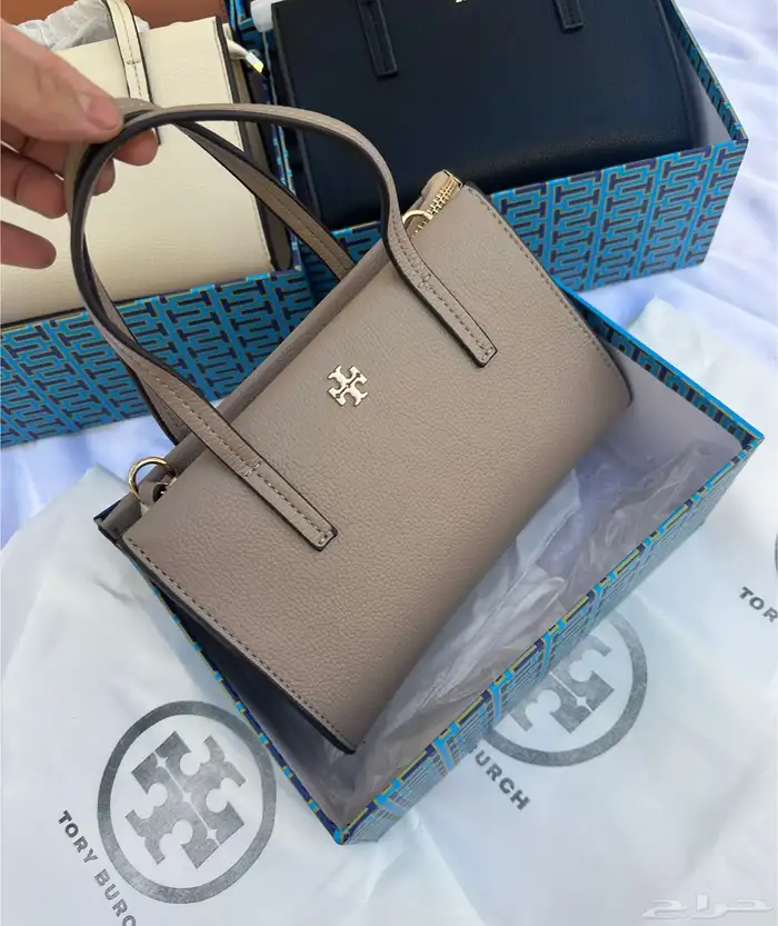 شنط هرمز وكوتش وتوري بورش جديدة اشكال متنوعه واسعار مميززه 22