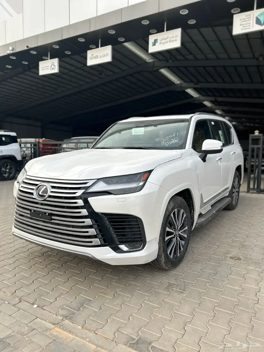 لكزس LX700h هايبرد 2025 سعودي جديد 535900 شامل الضريبة 2