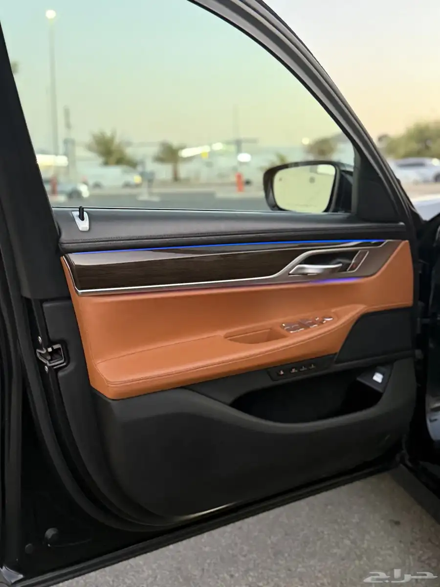 BMW 730 2022 7