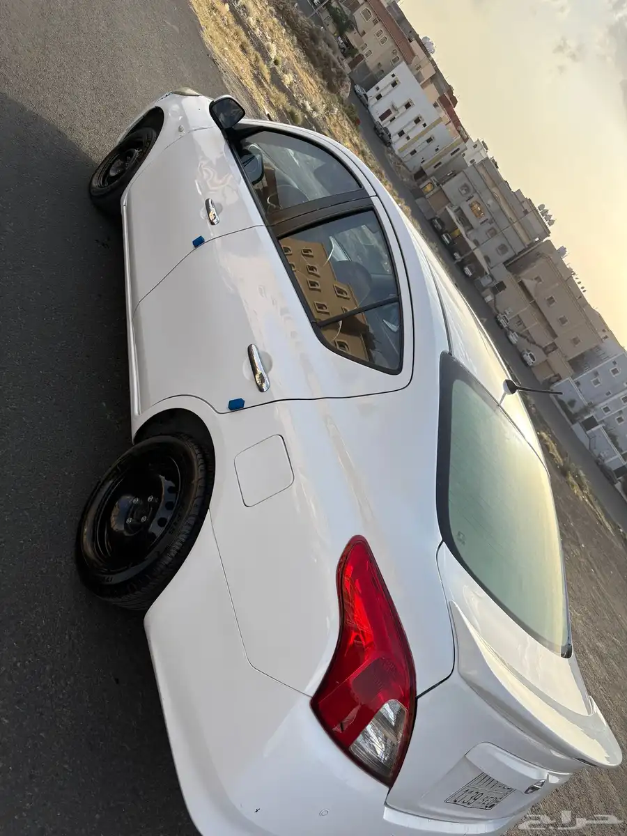 نيسان صني 2019 ابيض 5