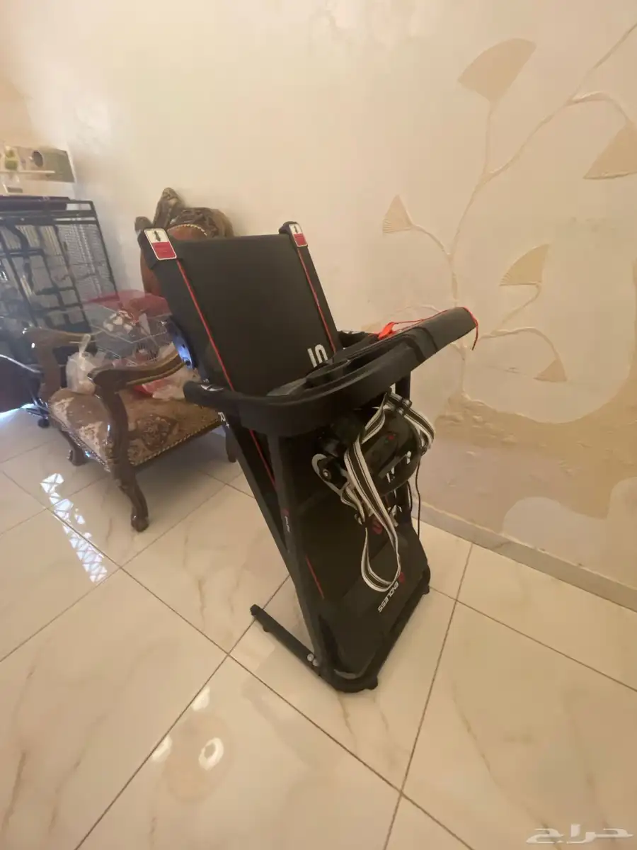 سير المشي جديد استعمال نضيف ولا فيه اي مشكله 0