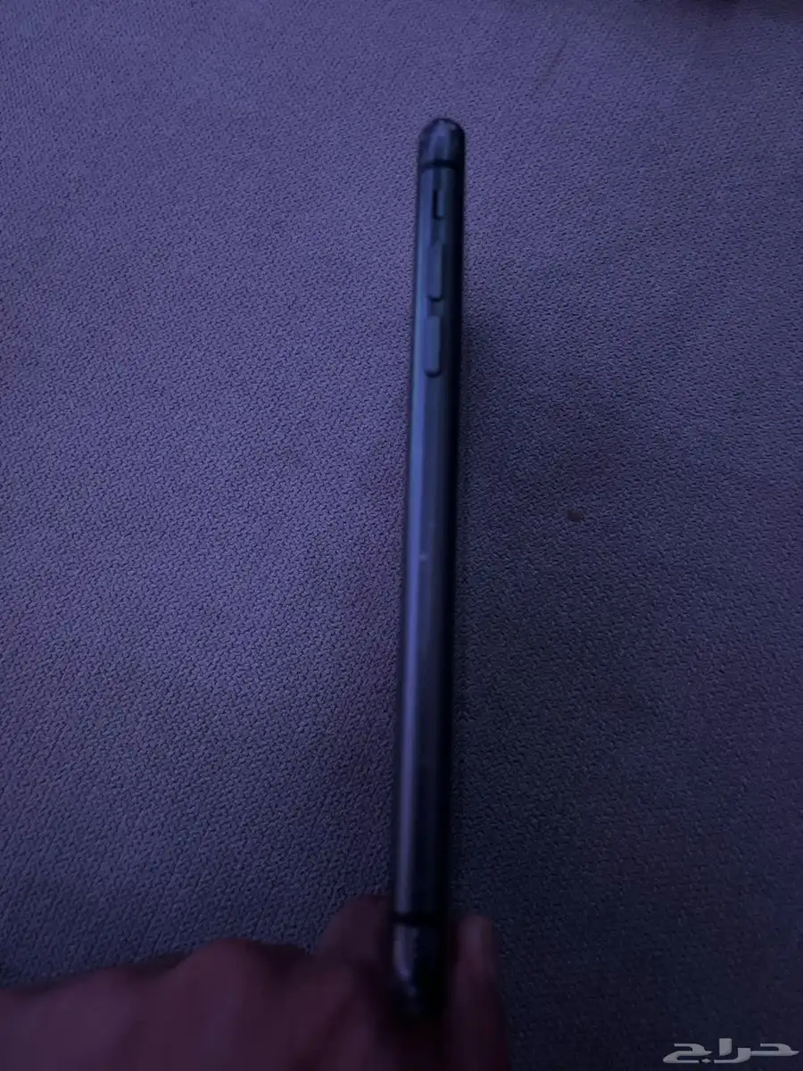 آيفون 11 العادي 3