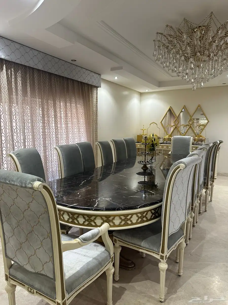 طاولة طعام 1