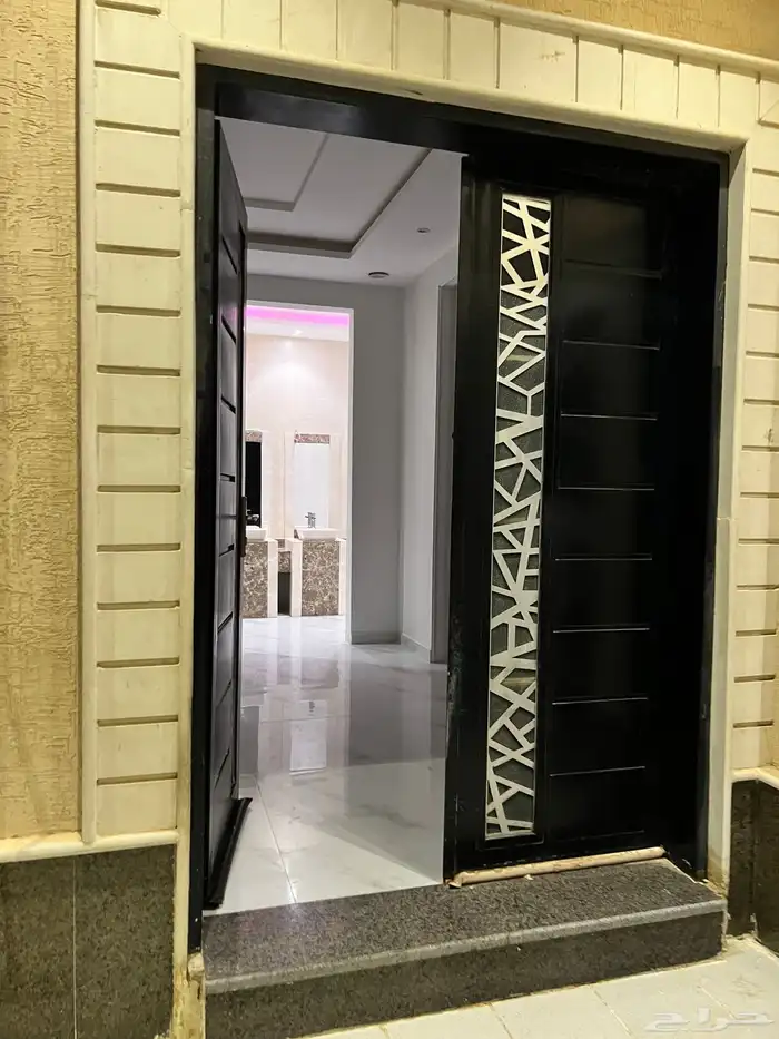 فله للايجار حي البيان 14