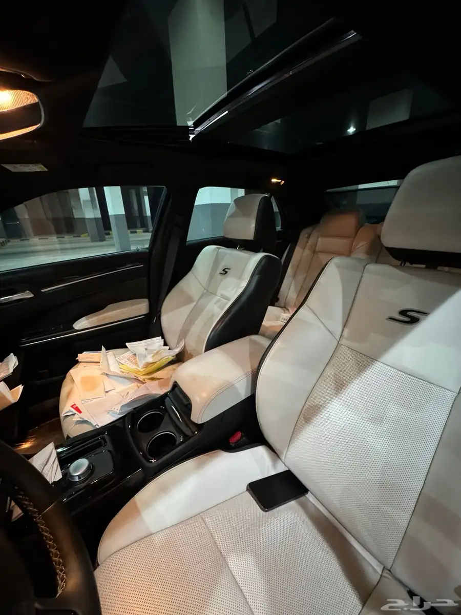 كرايسلر s300 5.7 21