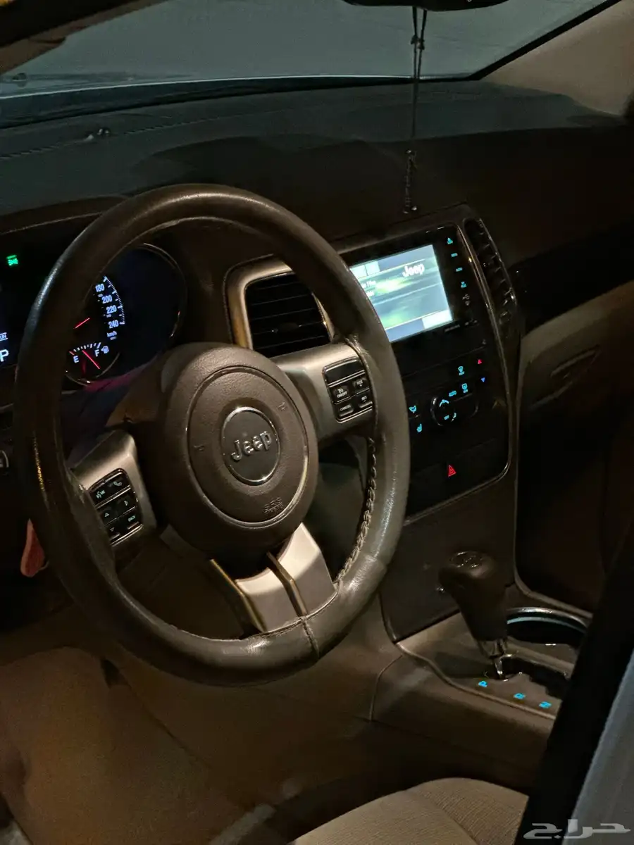 قراند شيروكي 2013   Grand Cherokee 13