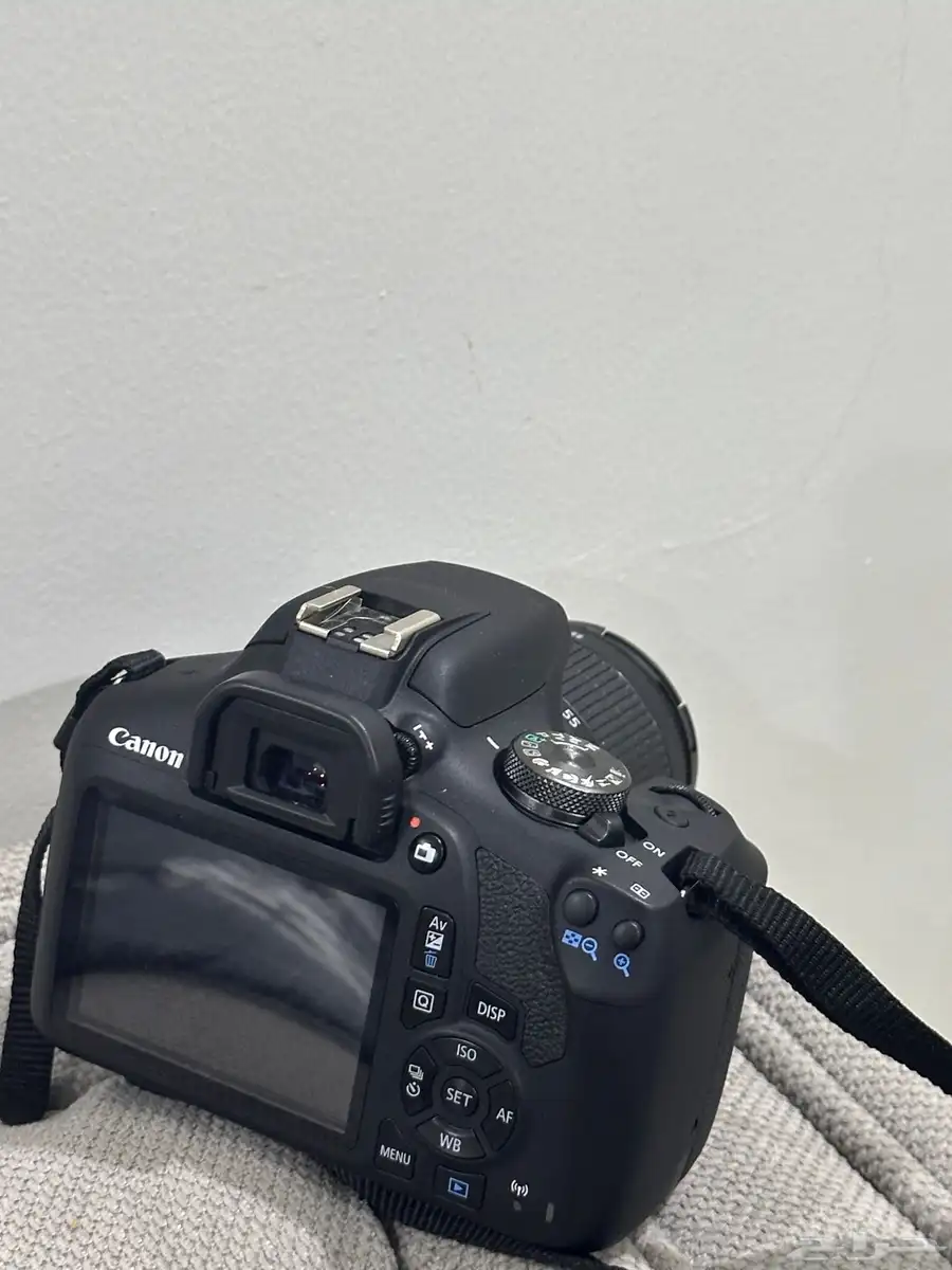 كاميرا كانون EOS2000D 3