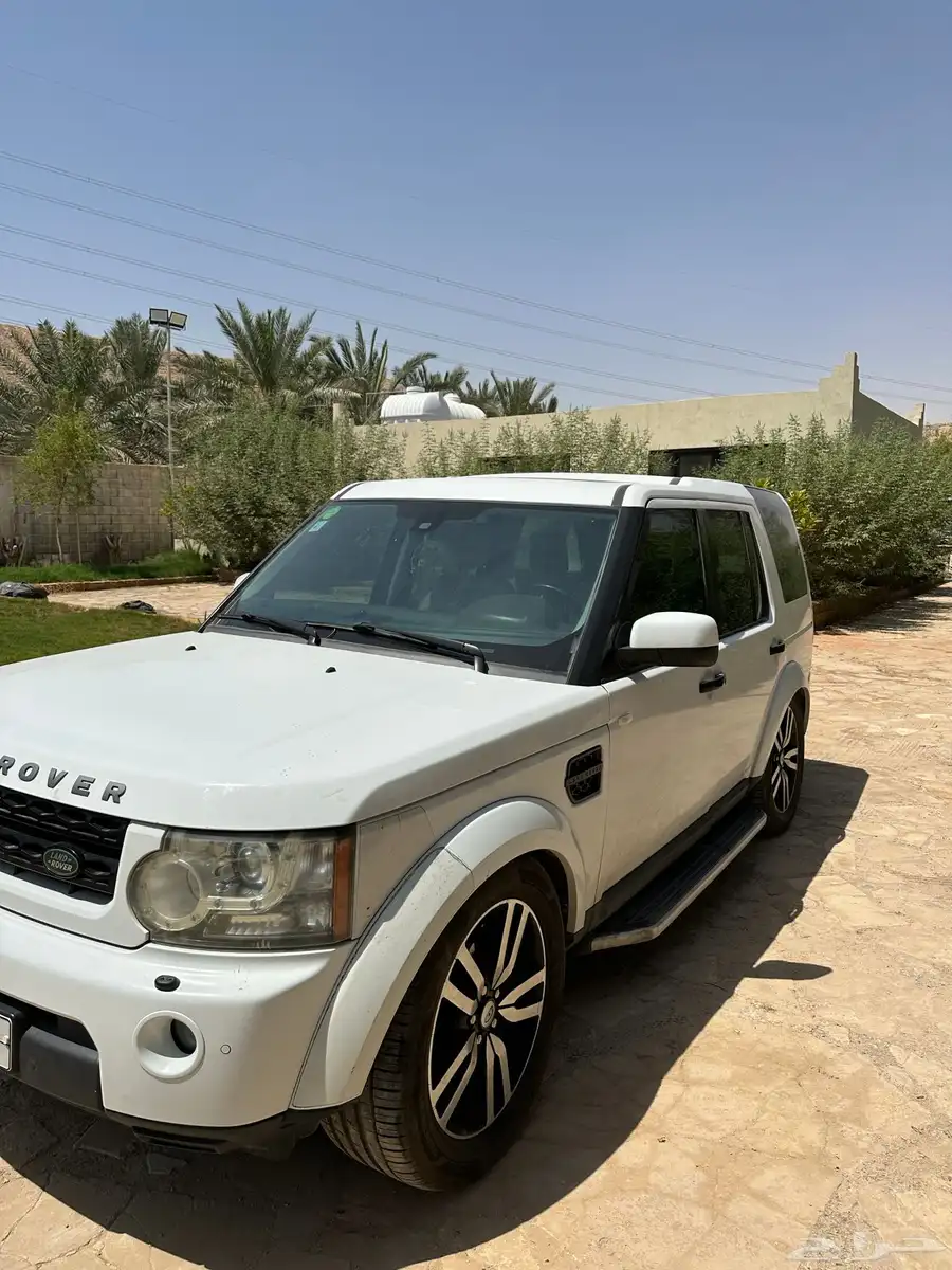 لاندروفر LR4 فل كامل موديل 2013 نظيف ( المكينة خربانة فقط ) 2