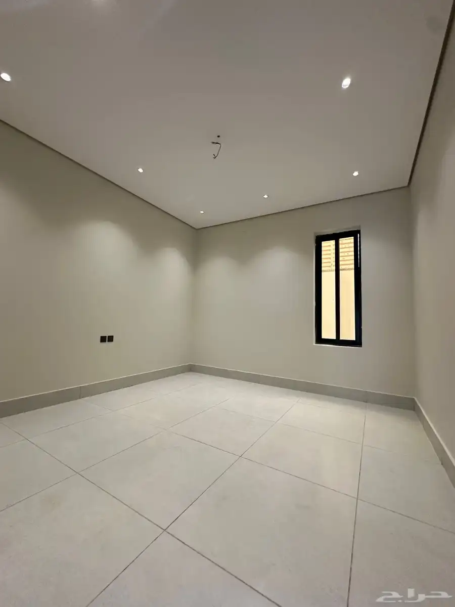 شقه ارضي للبيع مدخل خاص 13