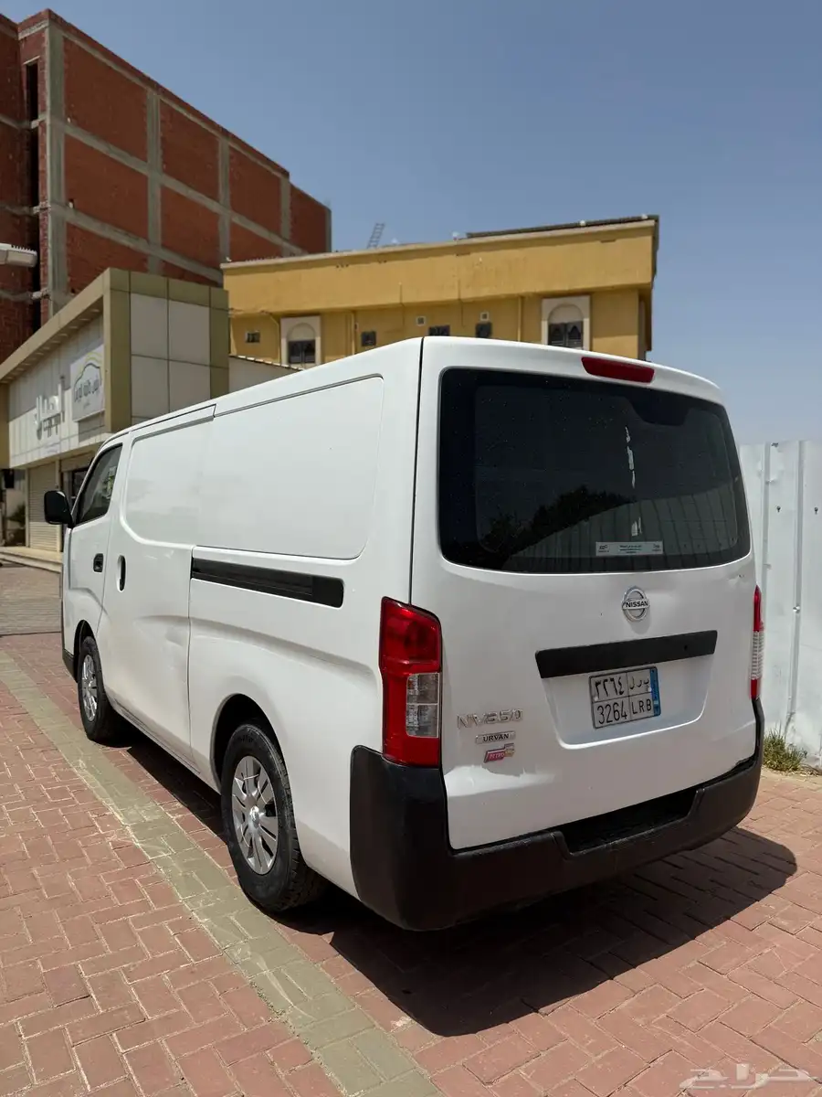 باص نيسان ديزل 2020 مفحوص ومجدد 4