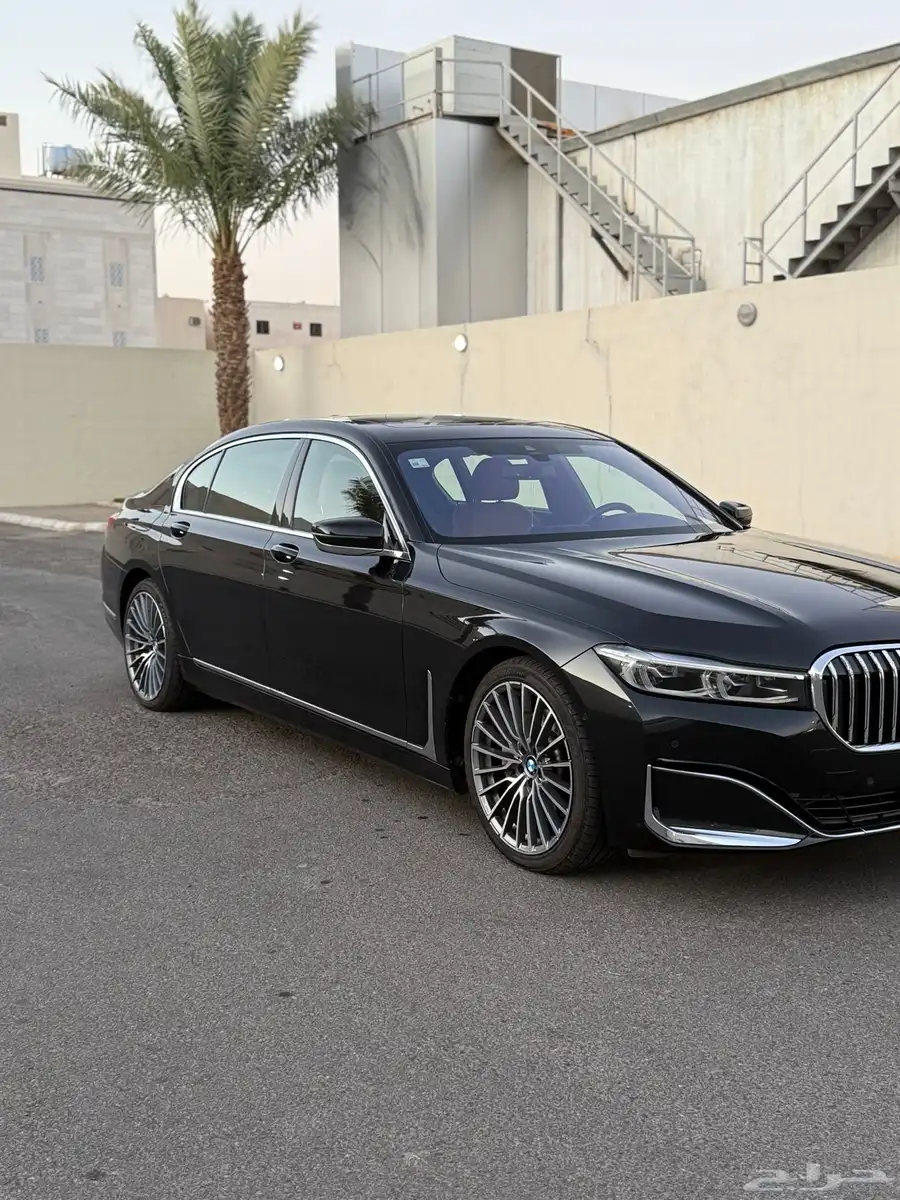 BMW 730 2022 0