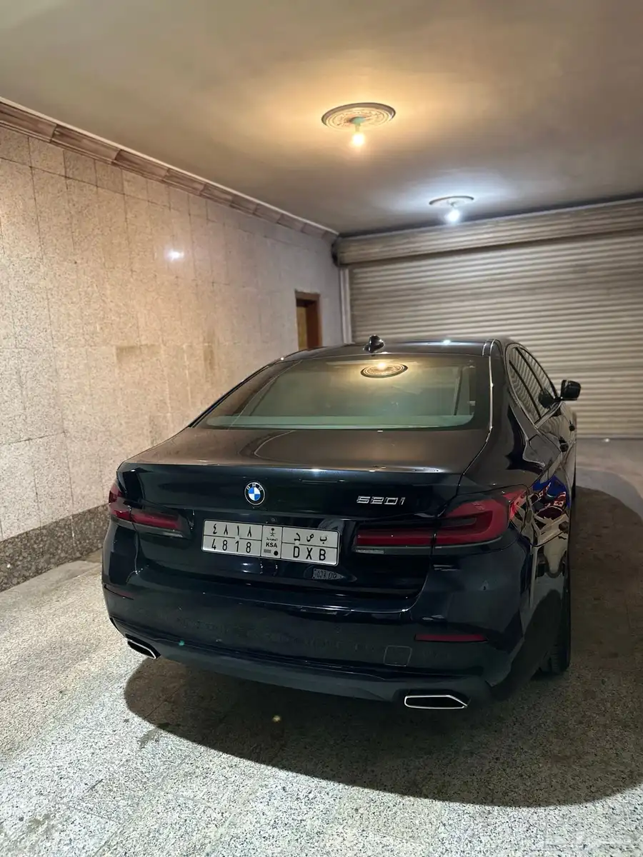 بي ام دبليو i520 موديل 2022 4