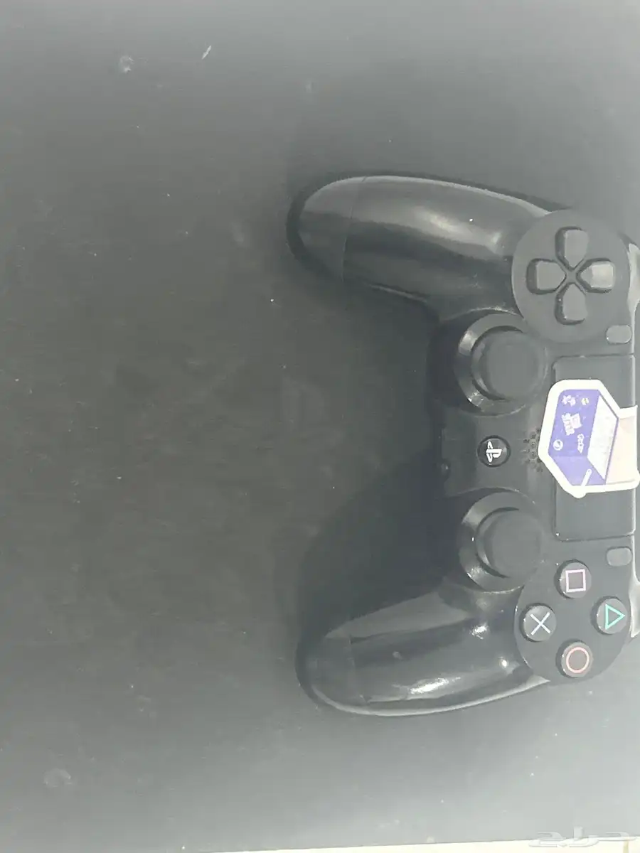 Ps4 سليم  محتويات سوني  يدة واحدة كويس لاكن من فترة ماتنظف 0