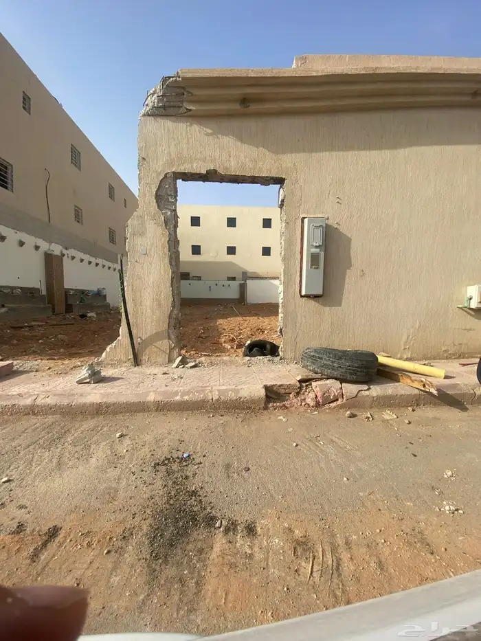 للبيع ارض سكنيه بحي الرمال 0