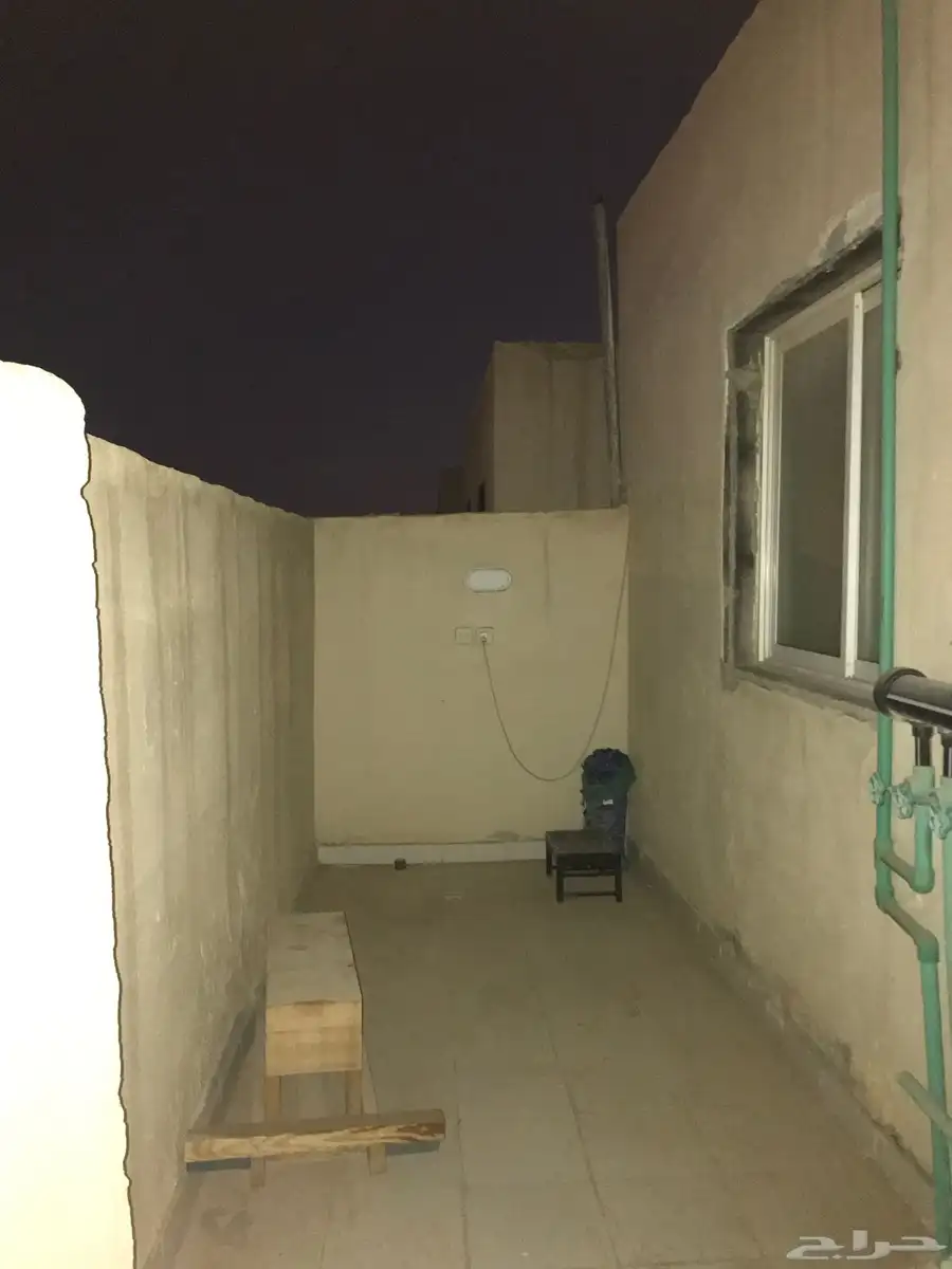 فيلا للإيجار درج صالة حي الدار البيضاء 38