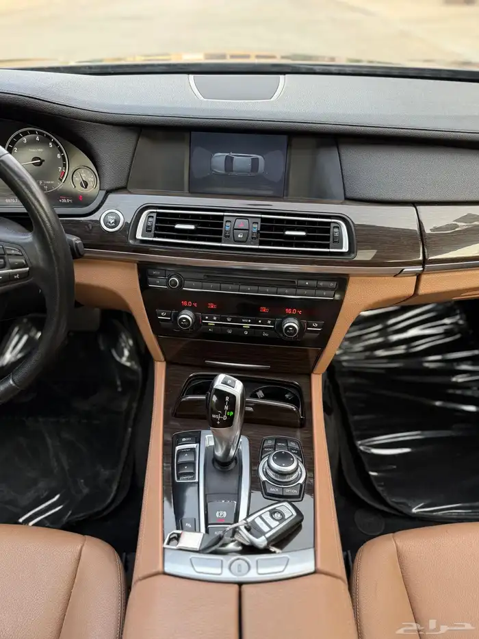 BMW 730Li 2010 27