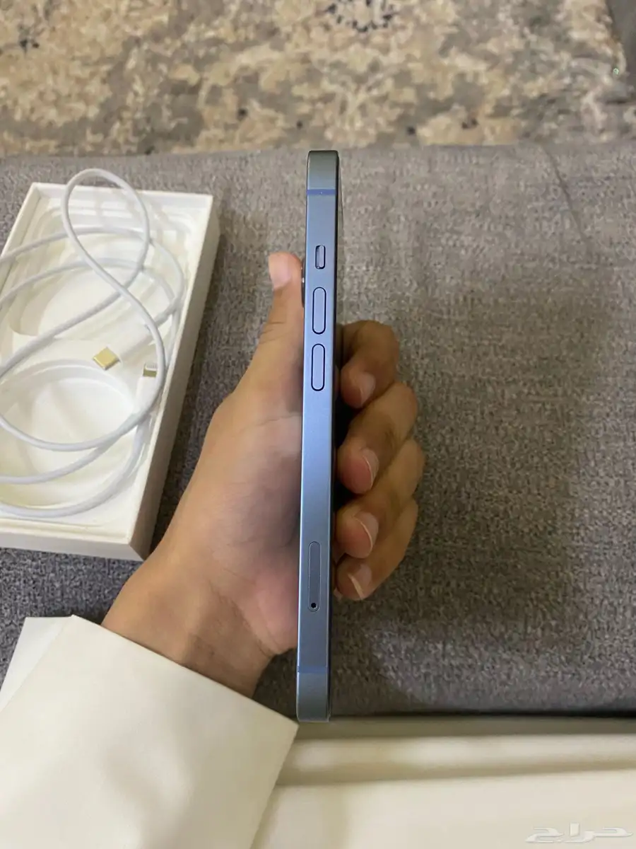 iPhone 14 4