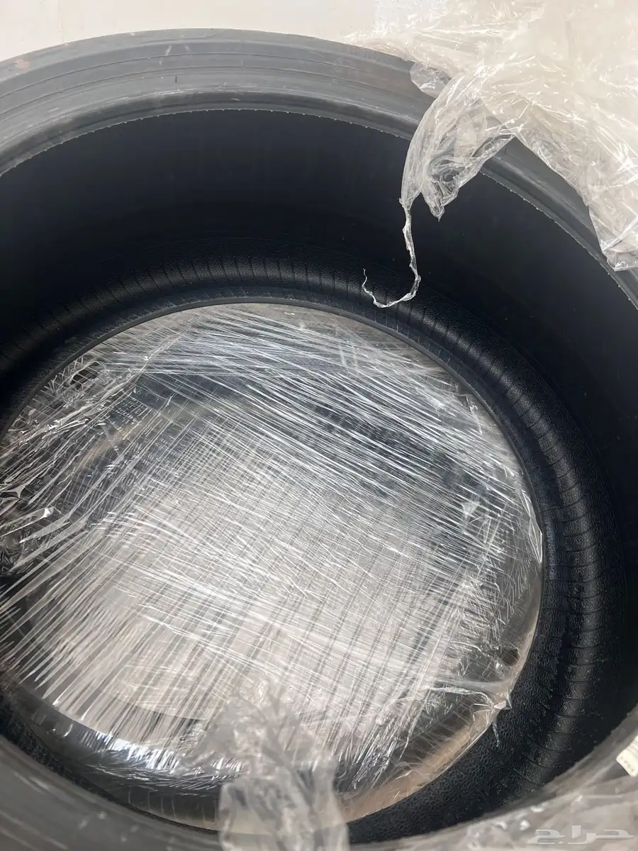 كفرات Pirelli Run Flat شبه جديدة مقاس 19 تاريخ 2025 1