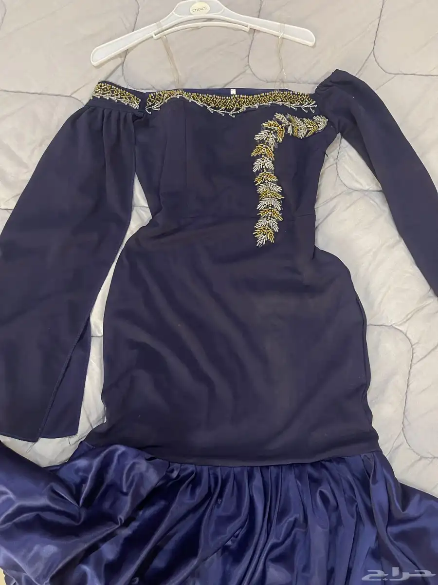 فساتين للبيع مقاس L 10