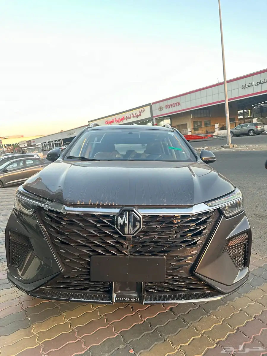 ام جي RX5 بانوراما مخمل 2023 عرض خاص 1
