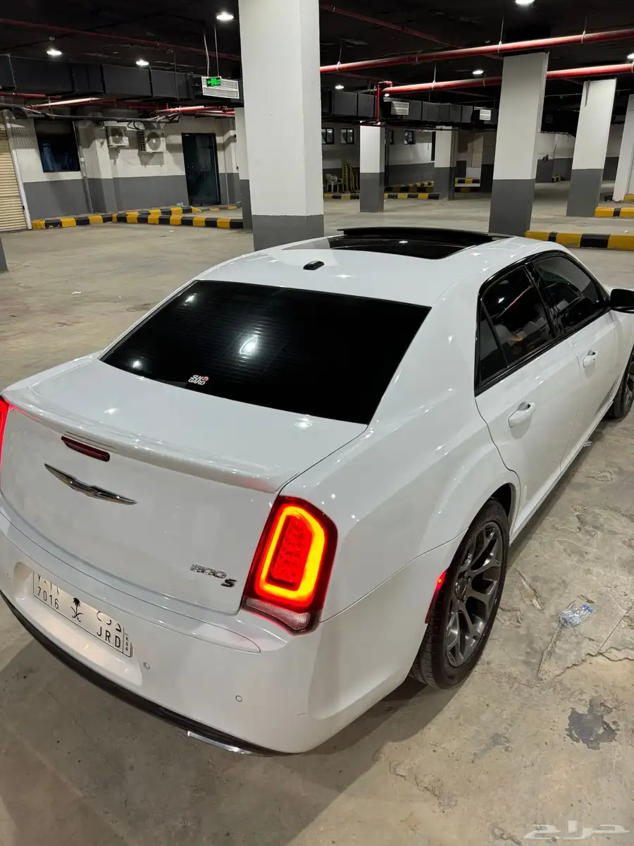 كرايسلر s300 5.7 6