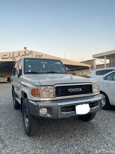 تويوتا ربع 2022 تم البيع 1