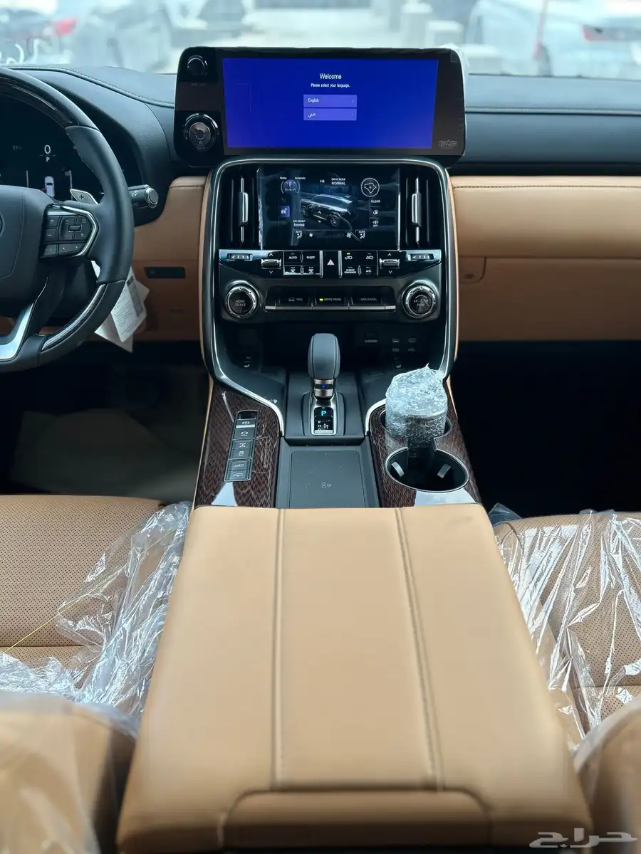 لكزس LX700h هايبرد 2025 سعودي جديد 535900 شامل الضريبة 6