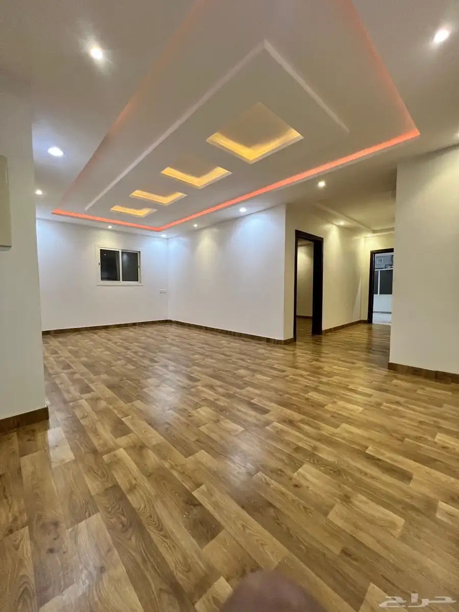 فله للايجار حي البيان 15