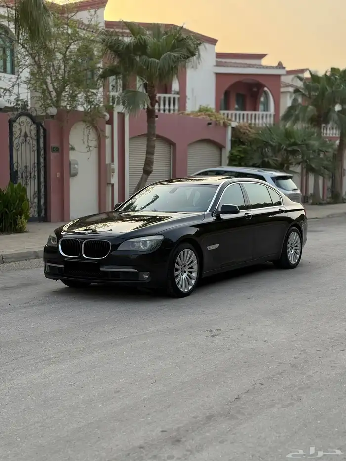 BMW 730Li 2010 1