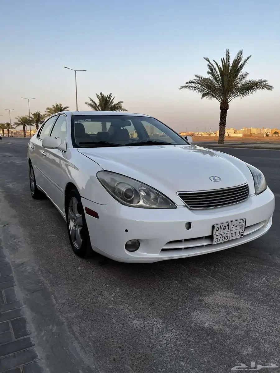 لكزس 2005 اي اس دواخل على الشرط 1