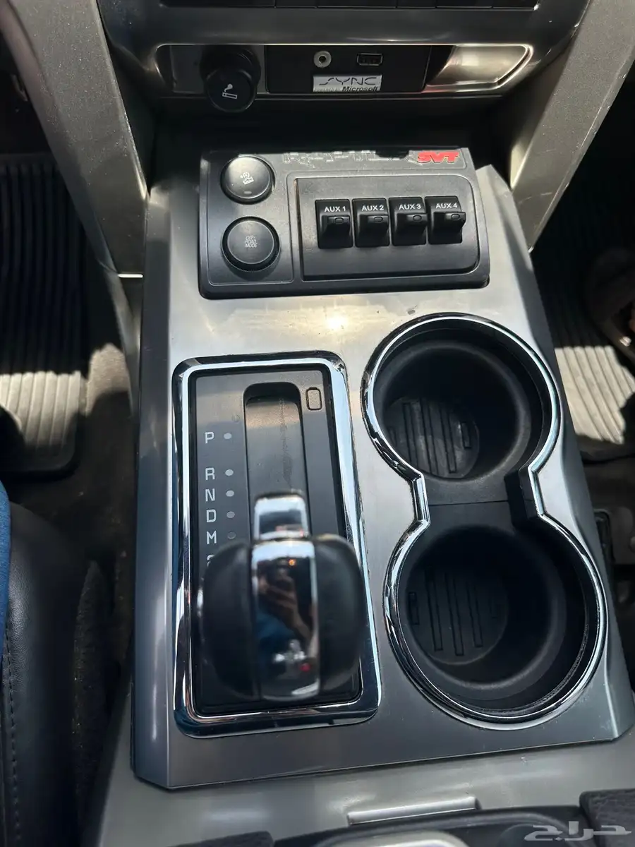 فورد F150 رابتر SVT فل كامل 14