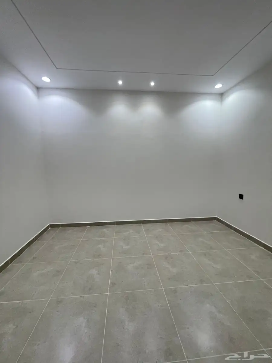 للبيع شقه علويه بسعر 530 الف بسطح خاص ومصعد جاهز 23