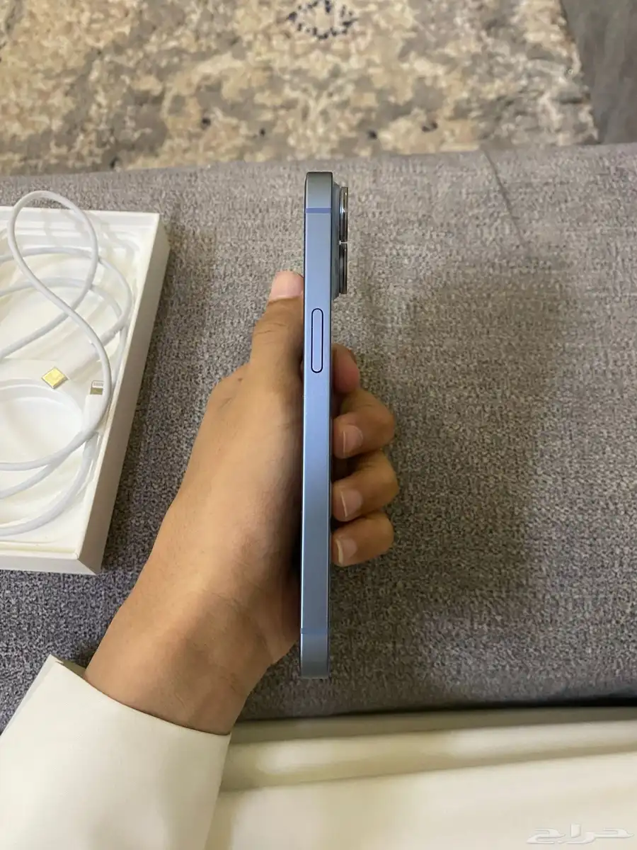iPhone 14 3