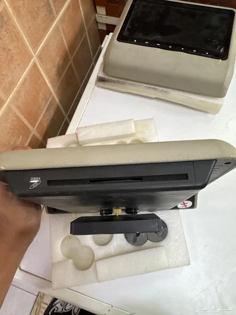 شاشة تركب على اي السياره استعمال نضيف 3