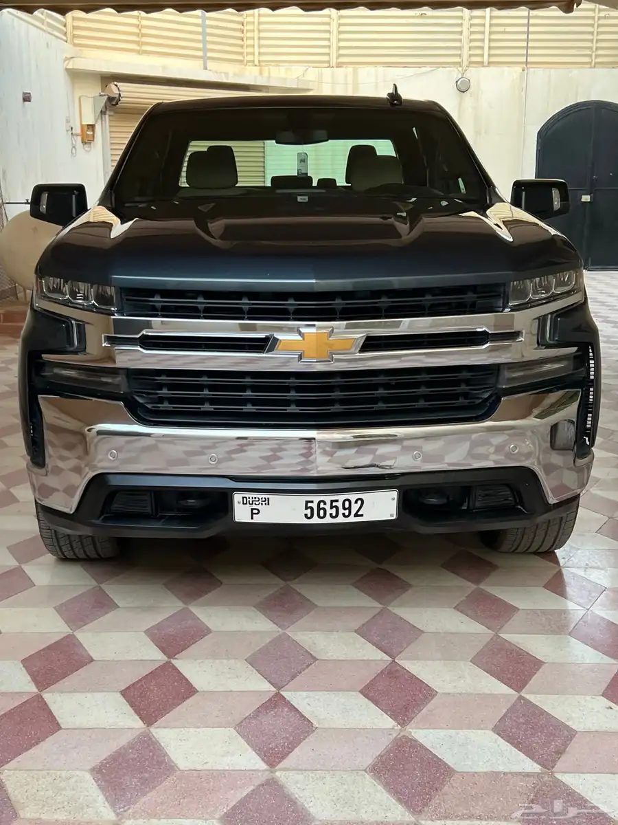 سلفرادو LT لوح دبي 0