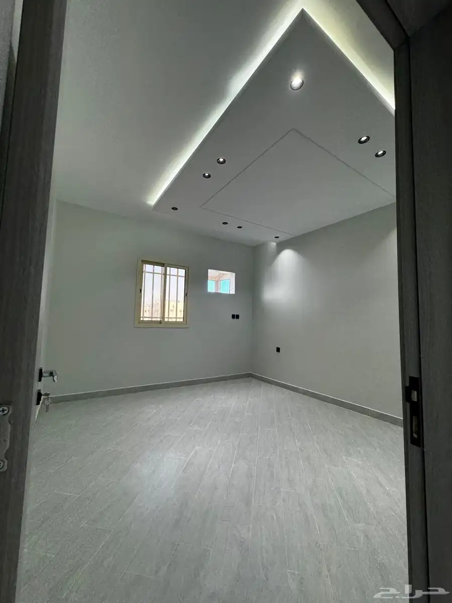 شقق وروف علوي للبيع مخطط 8 13