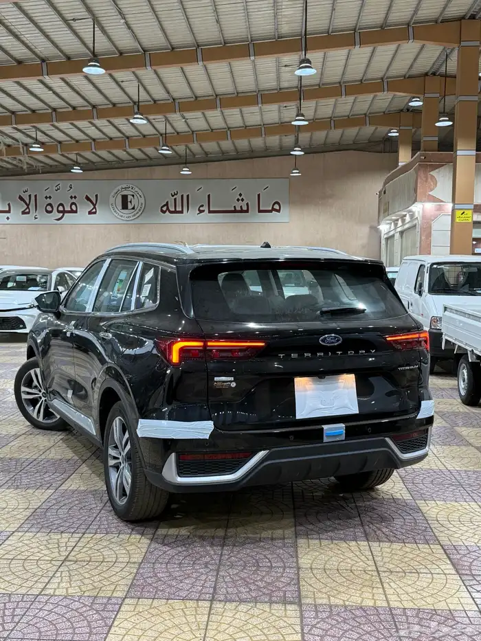 فورد تيريتوري تيتانيوم 2025 5