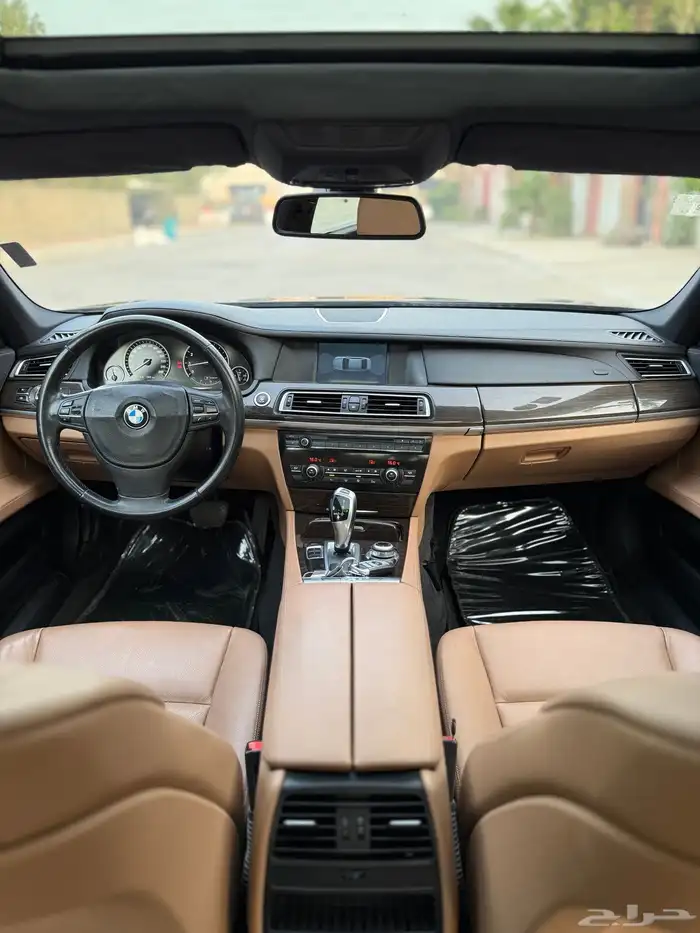 BMW 730Li 2010 28