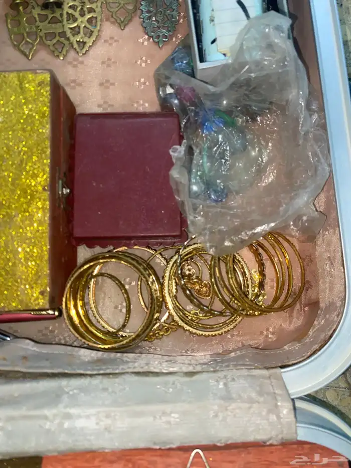 شنطه كامله سبح فضيات وكيمره روسيه اثريات 3
