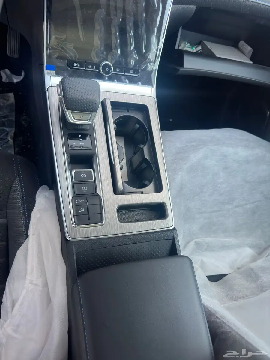 ام جي RX5 بانوراما مخمل 2023 عرض خاص 22