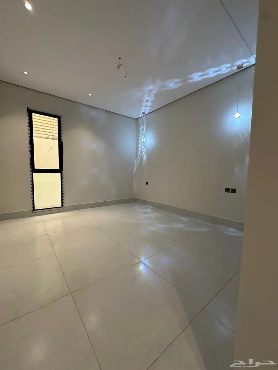 شقه ارضي للبيع مدخل خاص 10