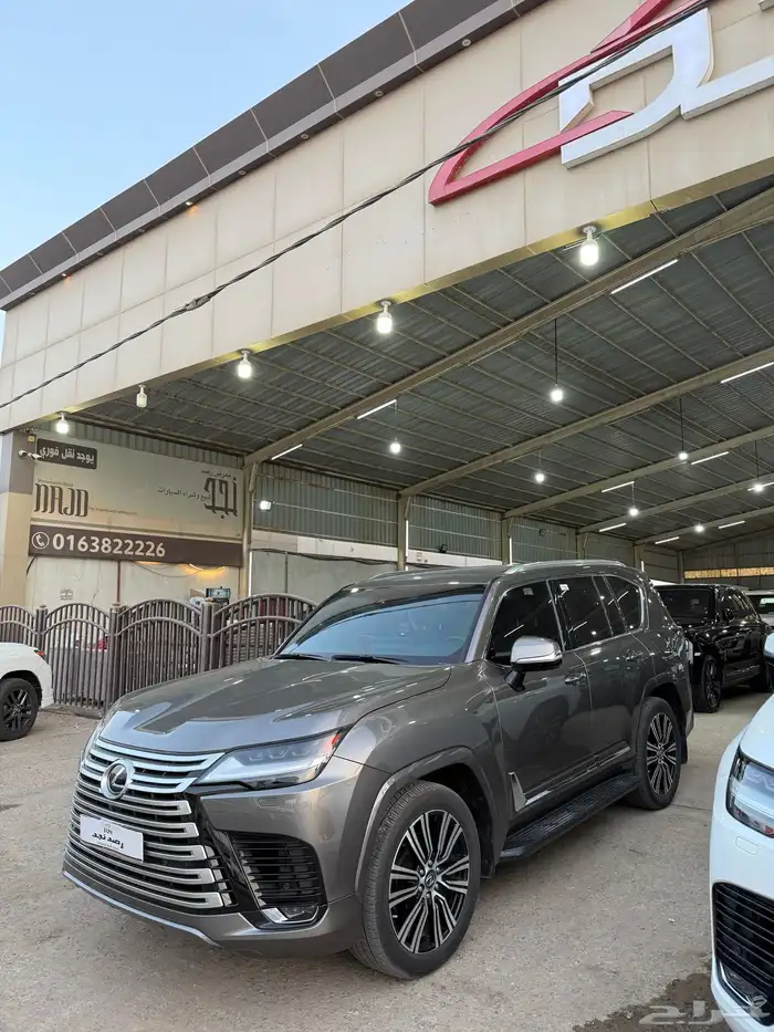 لكزس LX600 2023 عداد 27 الف BB خليجي فل كامل 1