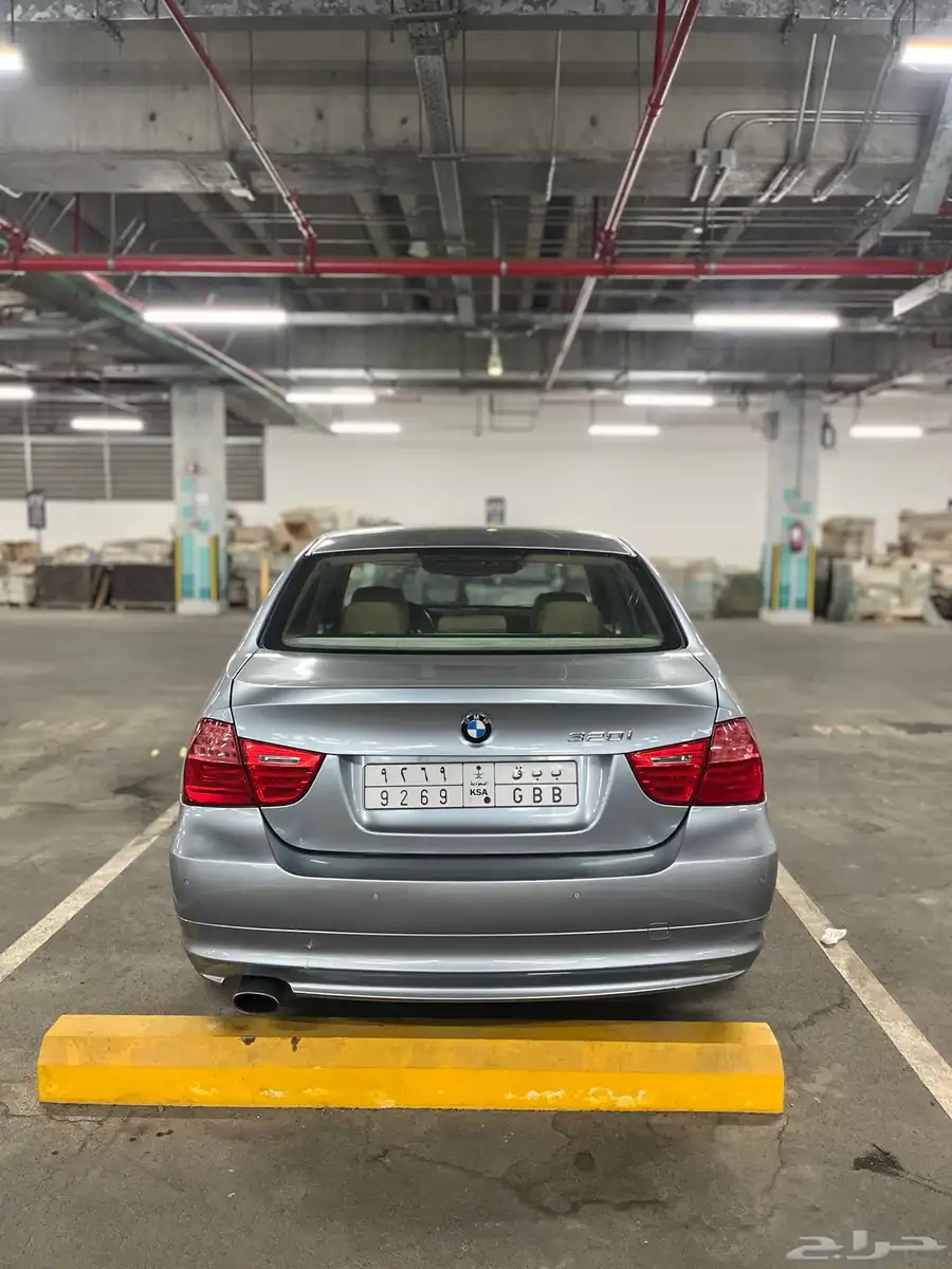 بي ام دبليو الفئه الثالثه 320i 3
