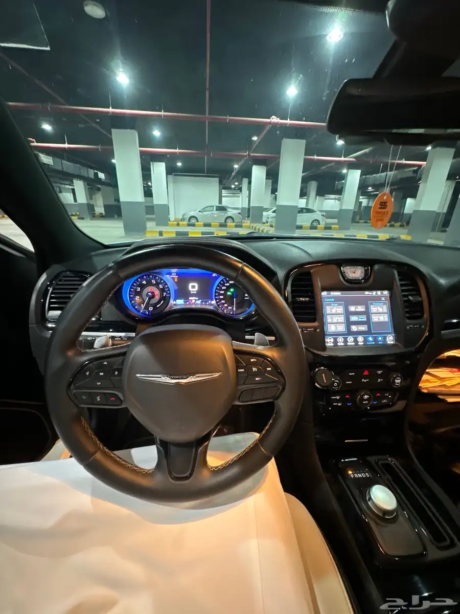 كرايسلر s300 5.7 31