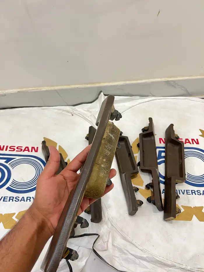 مقابض ابواب نيسان بيج 4